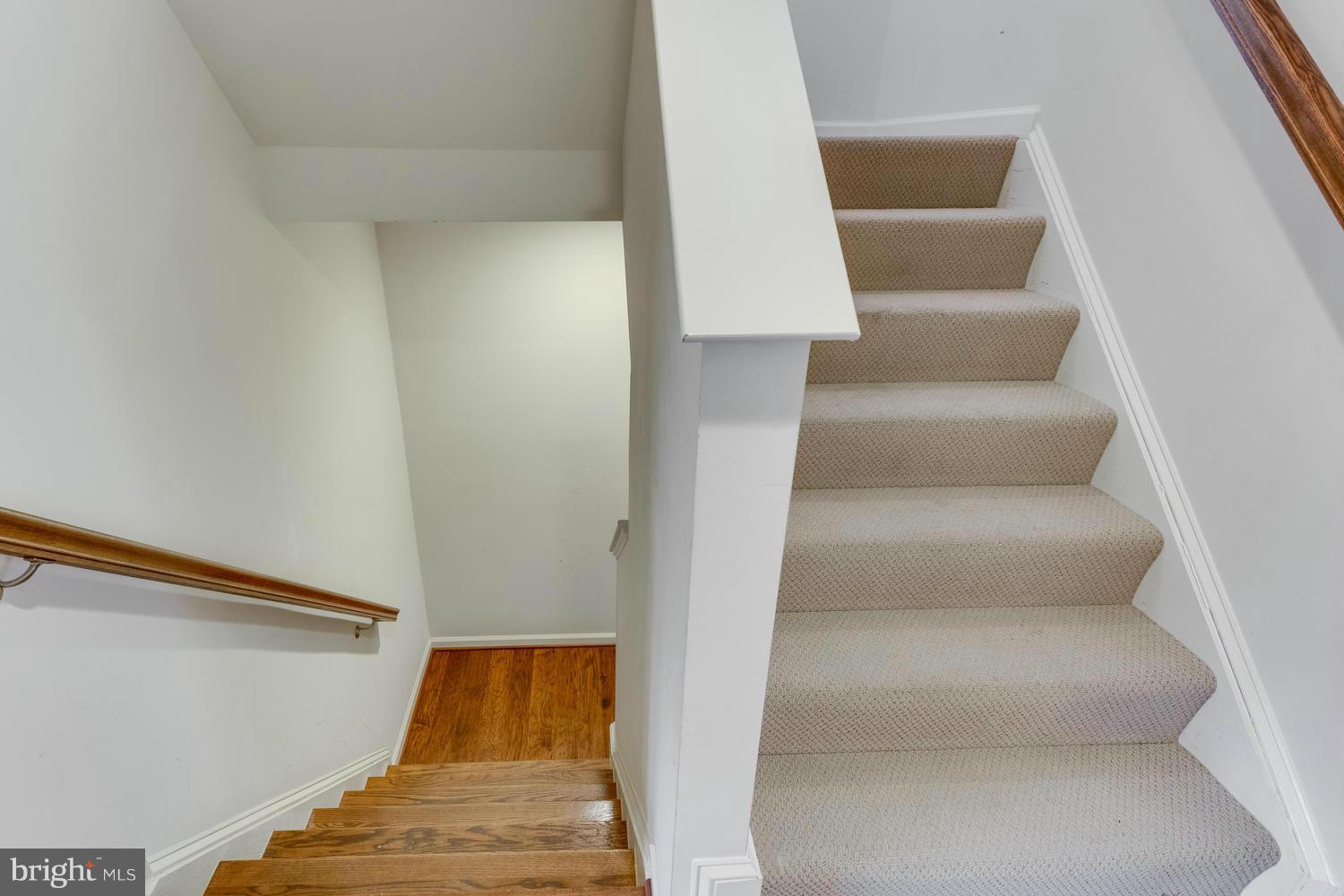 3323 Kemper Road Arlington, VA 22206 - Photo 11 of 30 Stairs