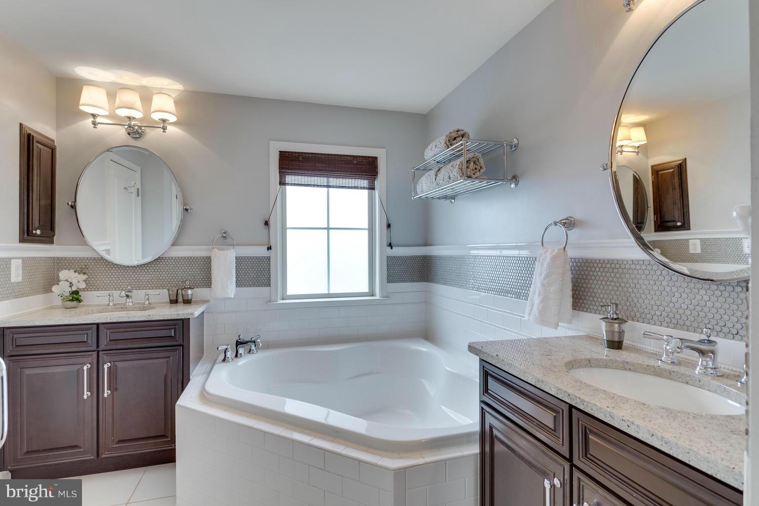 3323 Kemper Road Arlington, VA 22206 - Photo 15 of 30 Bath (Master)