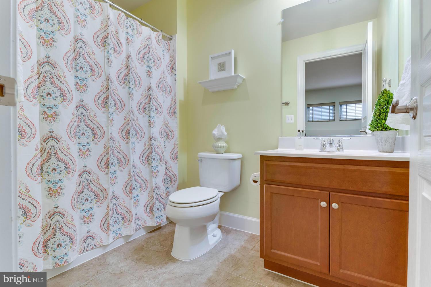 3323 Kemper Road Arlington, VA 22206 - Photo 26 of 30 Bath