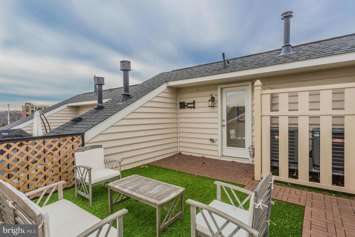 3323 Kemper Road Arlington, VA 22206 - Photo 28 of 30 Rooftop Deck