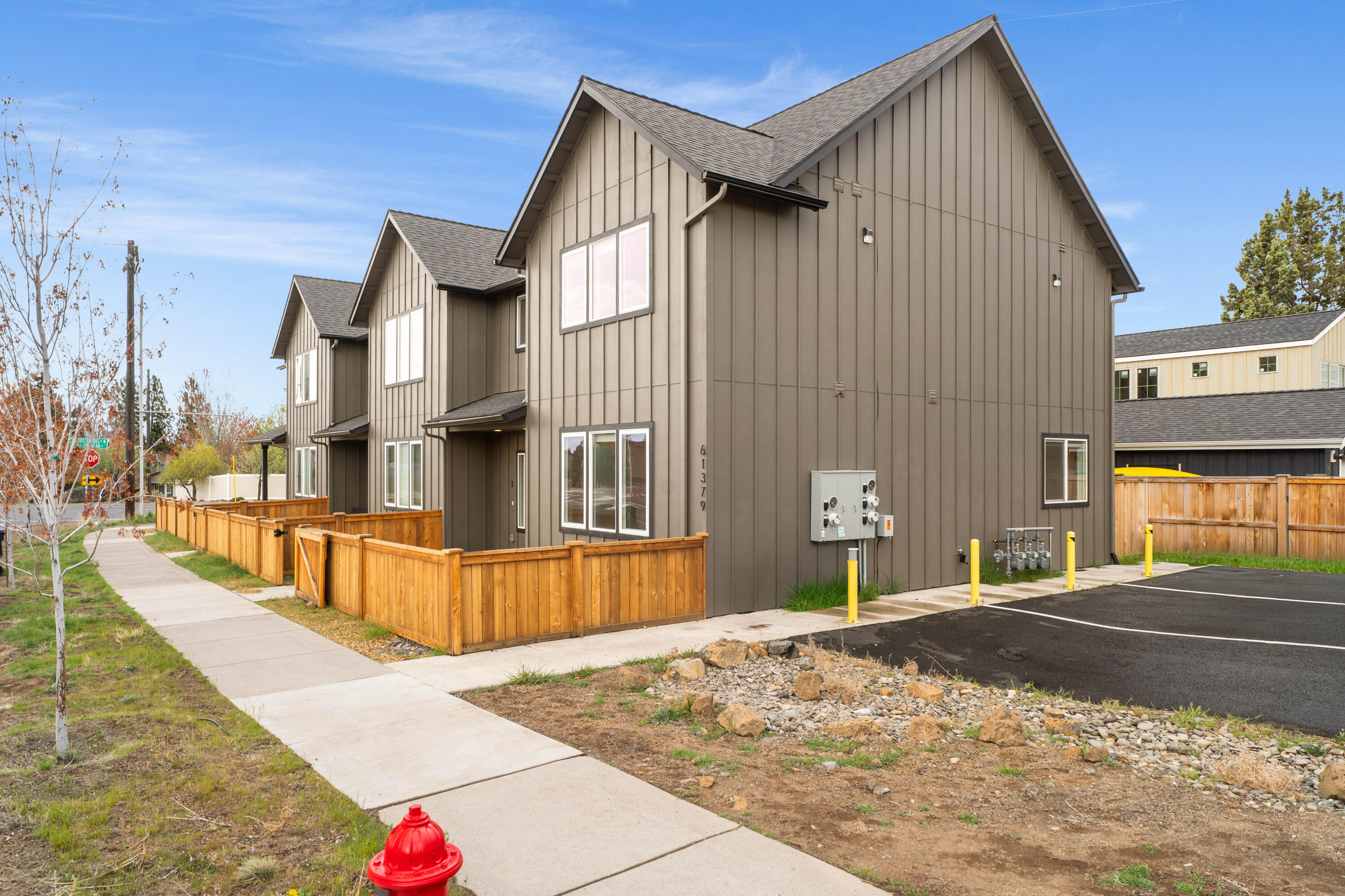 61379 Brosterhous Road Bend, OR 97702 - Photo 3 of 29 05-Exterior