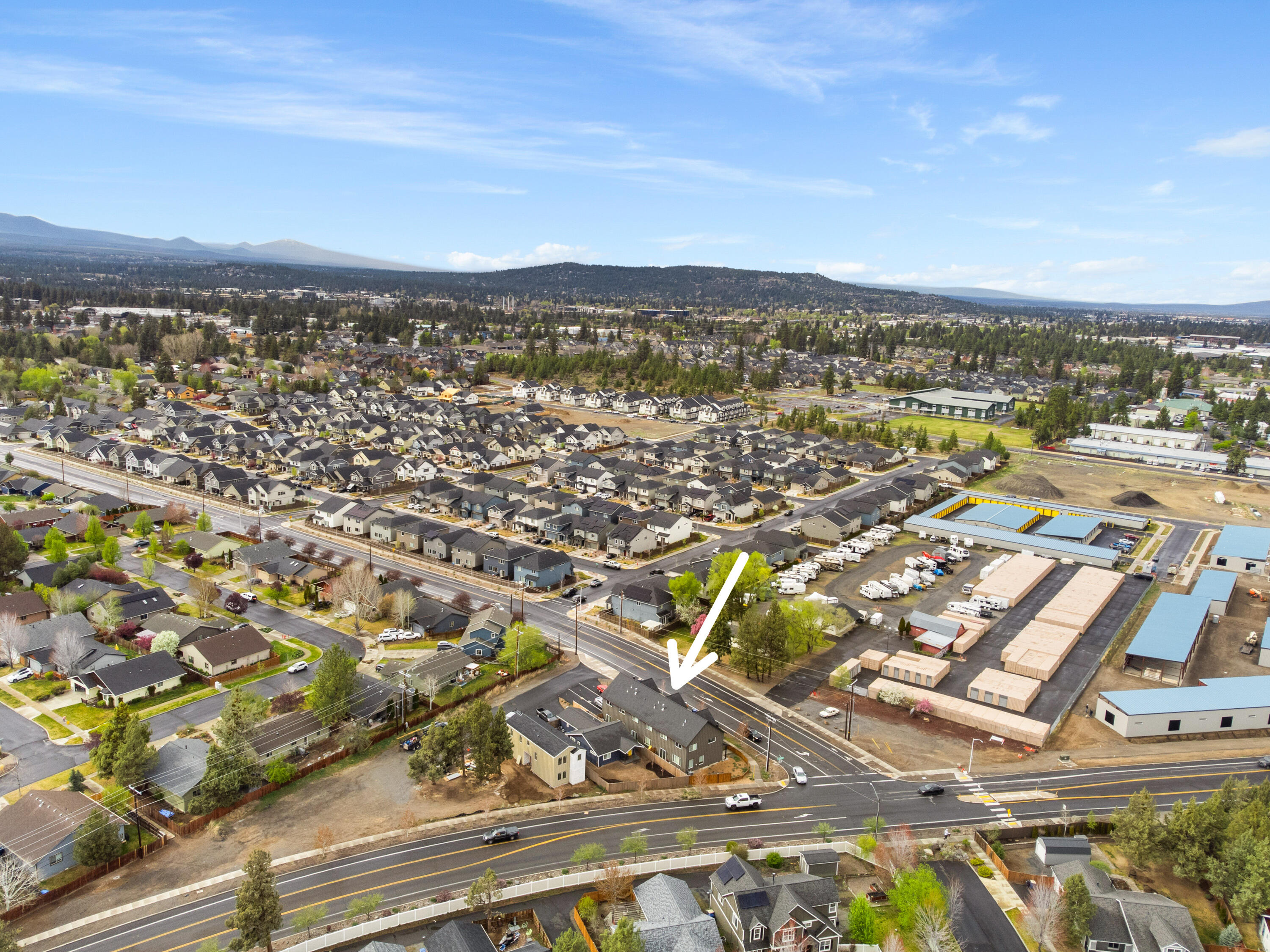 61379 Brosterhous Road Bend, OR 97702 - Photo 4 of 29 47-Aerial