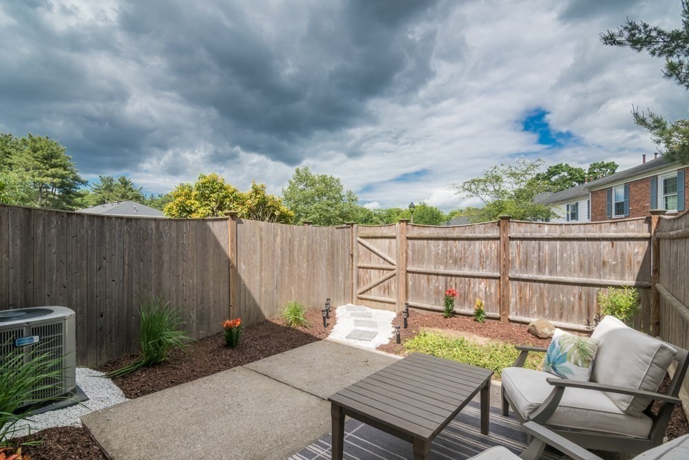 1175 Dickinson Street, Unit 1175 Springfield, MA 01108 - Photo 13 of 31