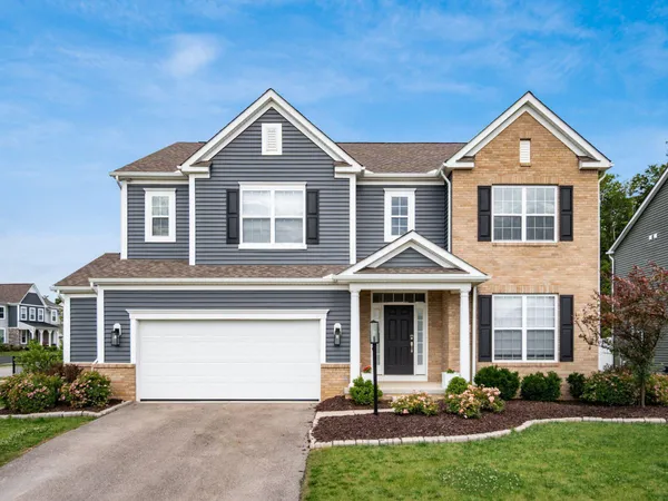 $689,900 | 8836 Glacier Pointe Dr Plain, Plain City, OH 43064