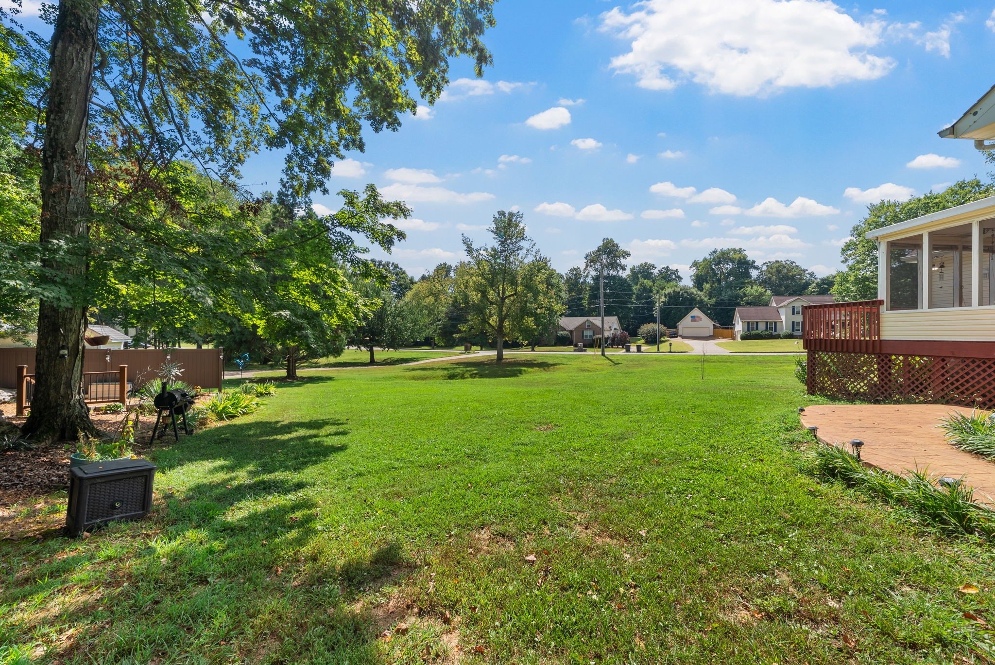 1400 Pitty Pat Road Clarksville, TN 37042 - Photo 26 of 31 Gallery Image 26