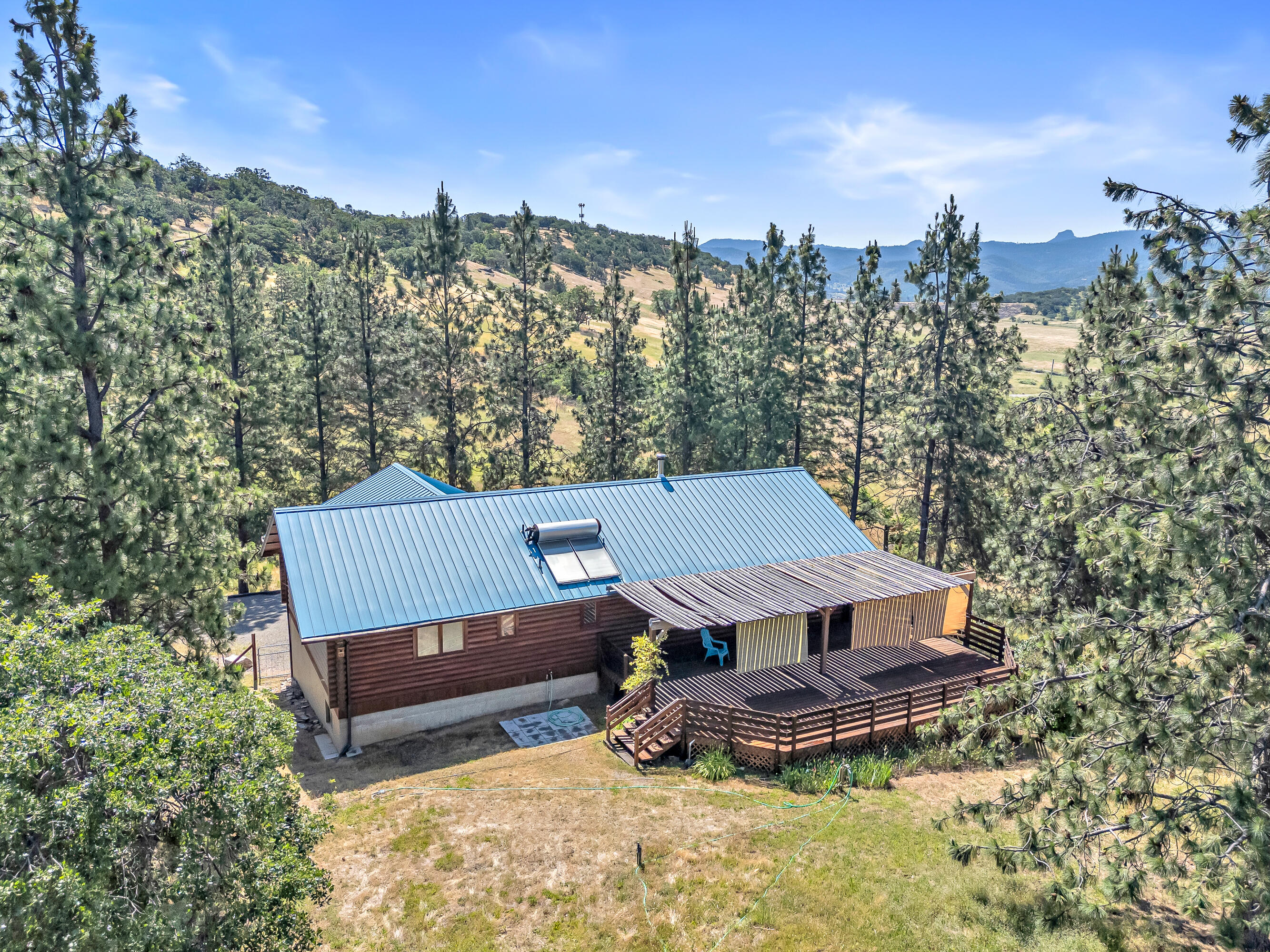 11597 Corp Ranch Road Ashland, OR 97520 - Photo 42 of 57 DJI_20250605105611_0022_D