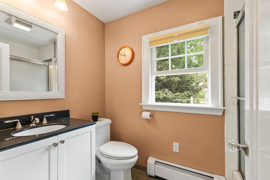 40 Locust Avenue Lexington, MA 02421 - Photo 24 of 42
