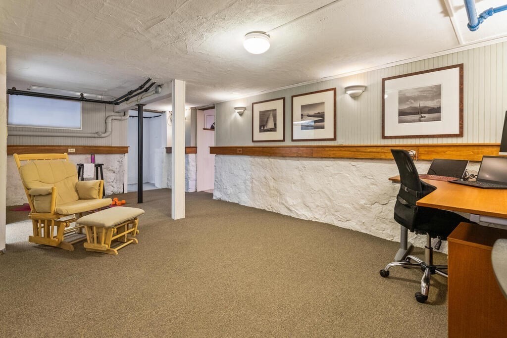 40 Locust Avenue Lexington, MA 02421 - Photo 27 of 42