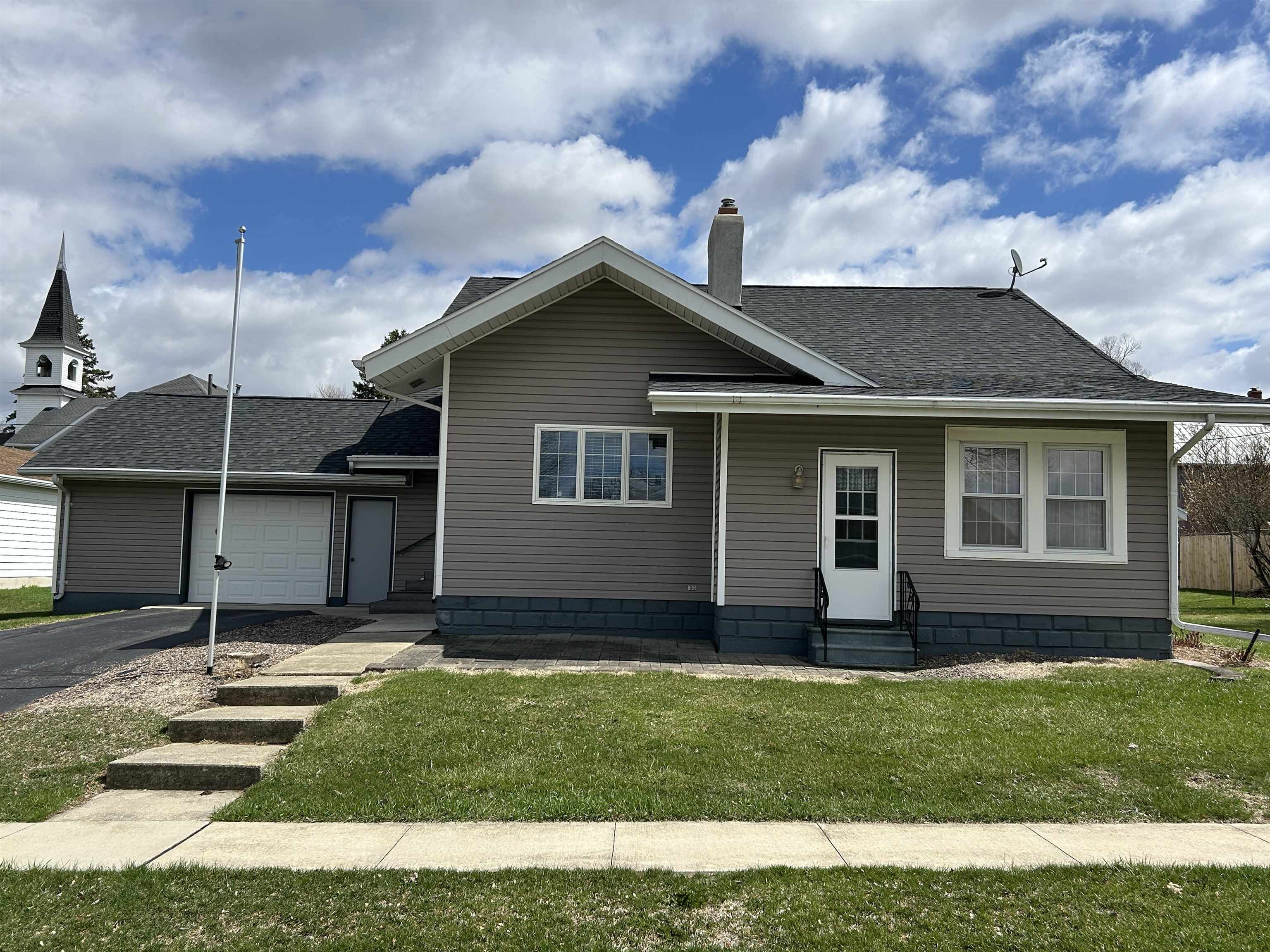 311 North Stanton Street Davis, IL 61019 - Photo 26 of 36