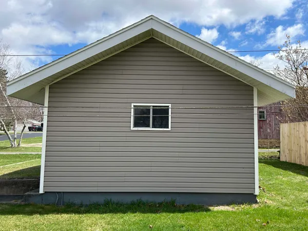 $165,900 | 311 North Stanton Street, Davis, IL 61019