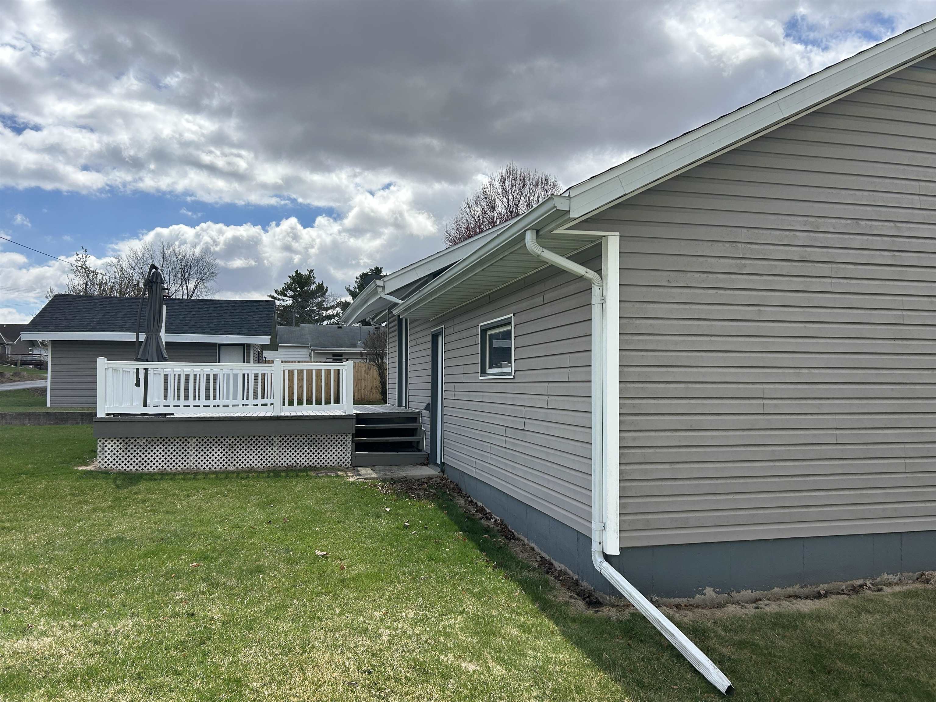 311 North Stanton Street Davis, IL 61019 - Photo 34 of 36