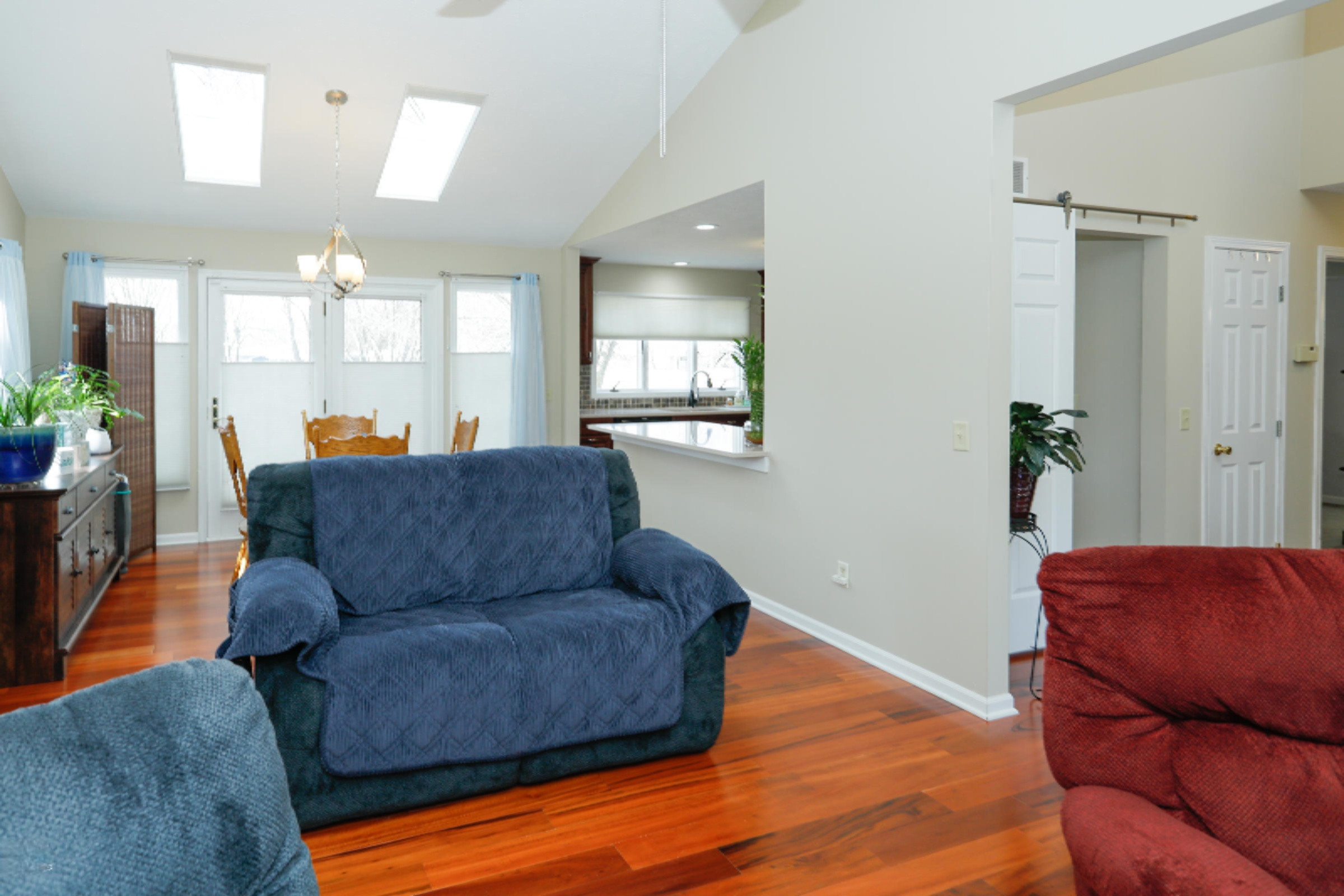 813 Stafford Road Kalamazoo, MI 49006 - Photo 7 of 34 813 Stafford-107