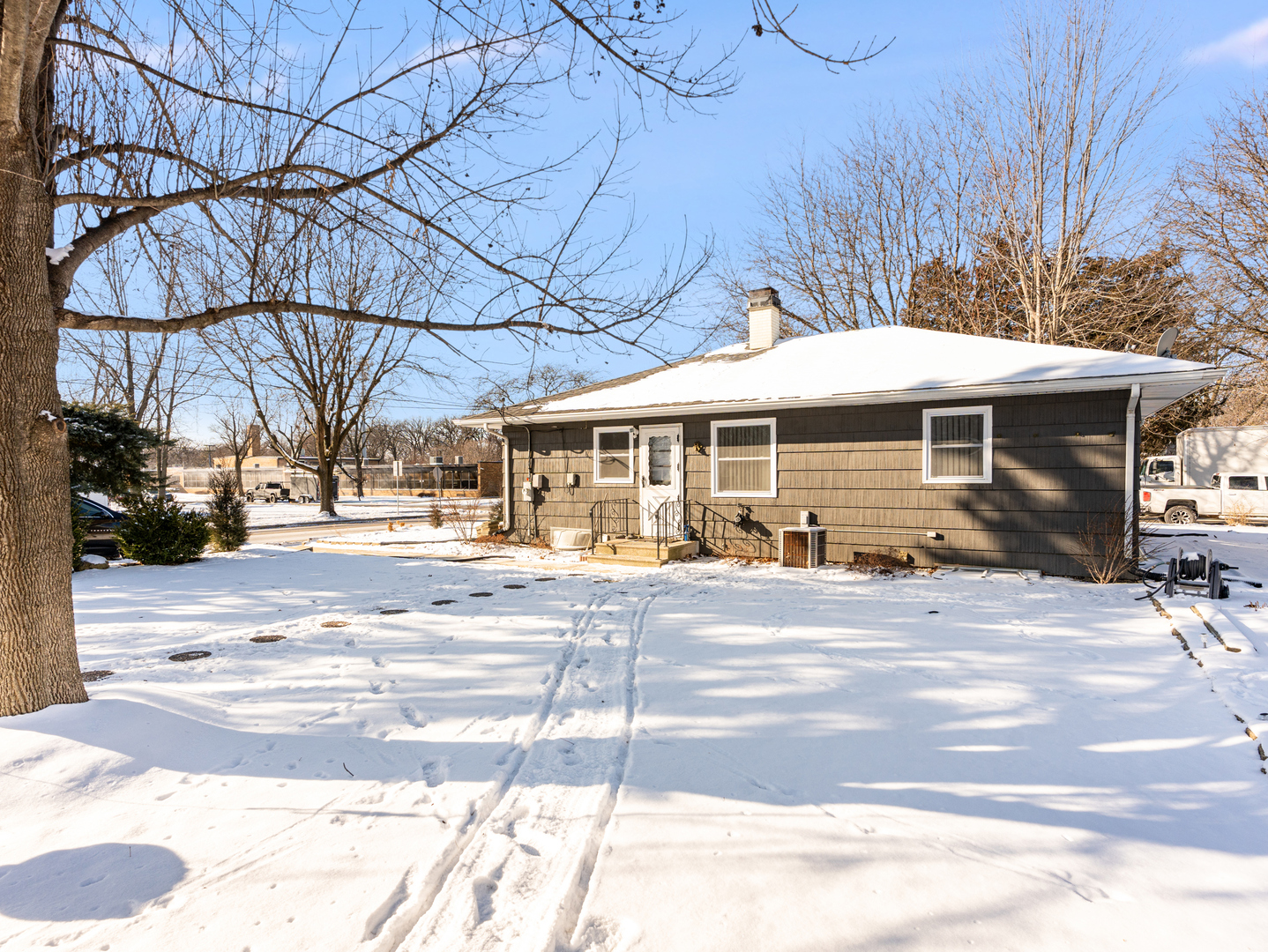 230 South Reed Street Joliet, IL 60436 - Photo 16 of 17 Gallery Image 16