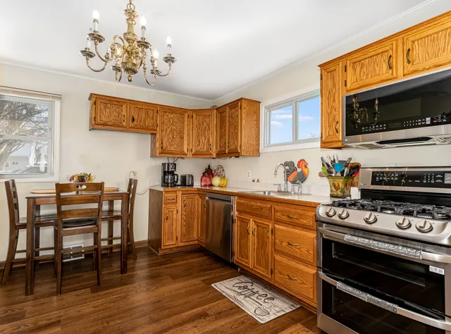 $259,900 | 230 South Reed Street, Joliet, IL 60436