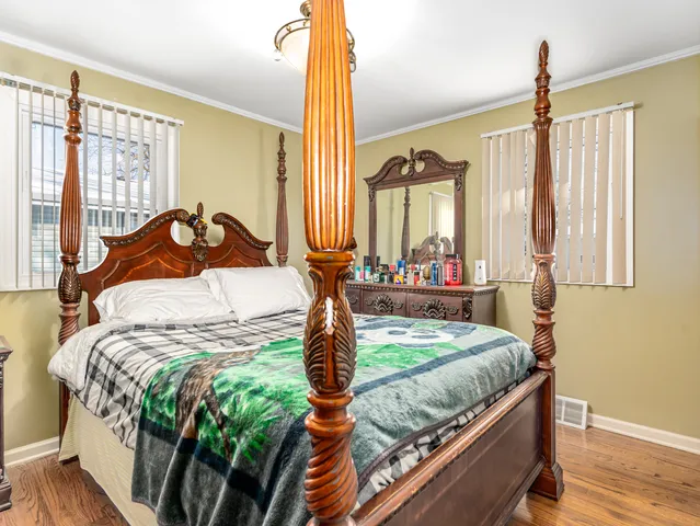 $259,900 | 230 South Reed Street, Joliet, IL 60436