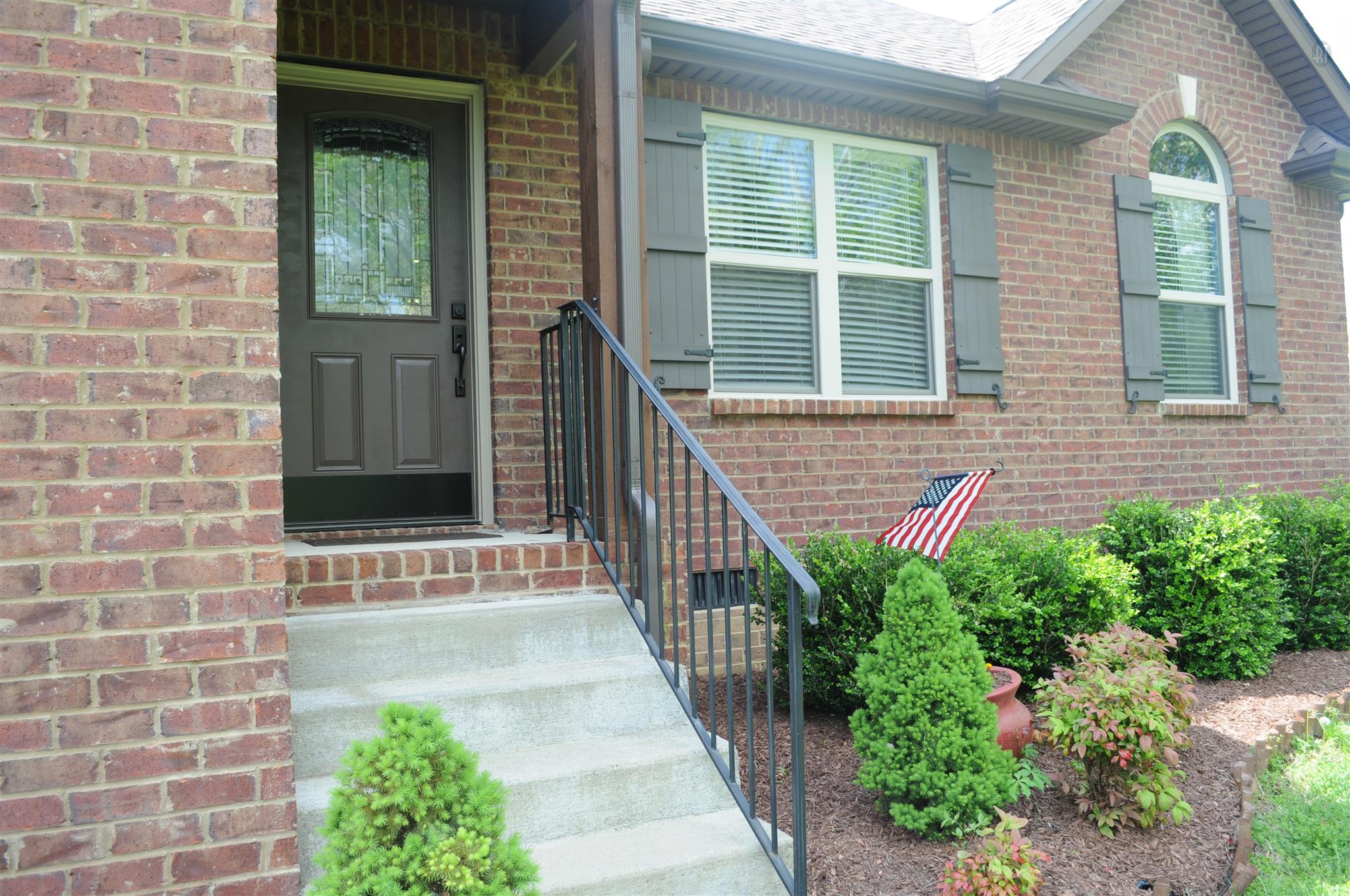 3946 C Hickory Ridge Road Lebanon, TN 37087 - Photo 2 of 16 a view of a house with a small window