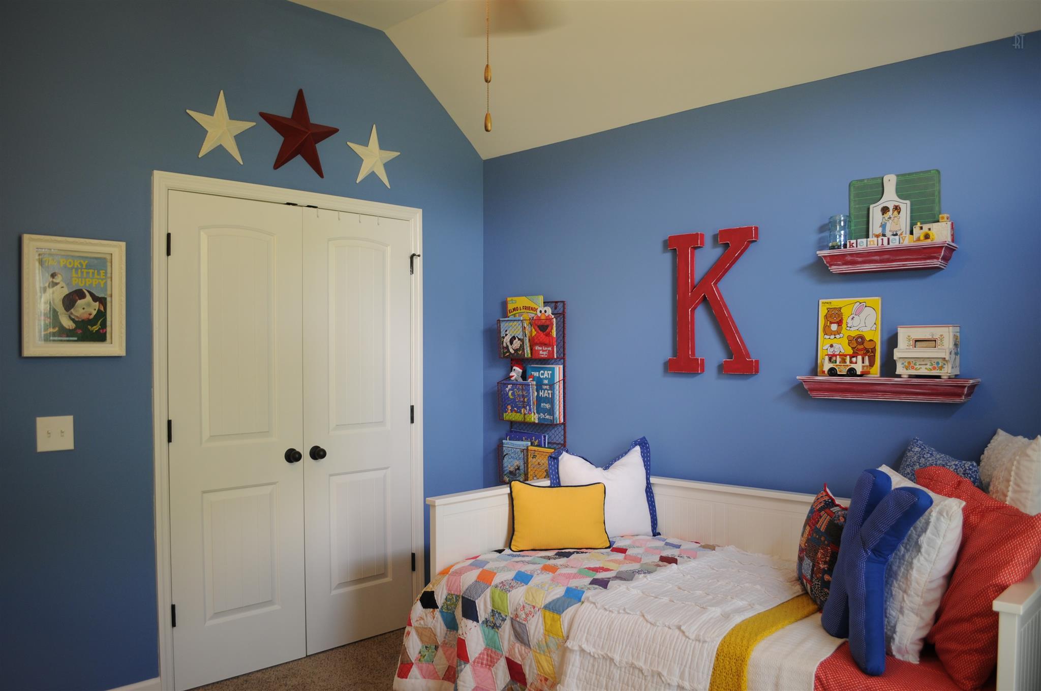 3946 C Hickory Ridge Road Lebanon, TN 37087 - Photo 9 of 16 a bedroom with bed and wooden floor