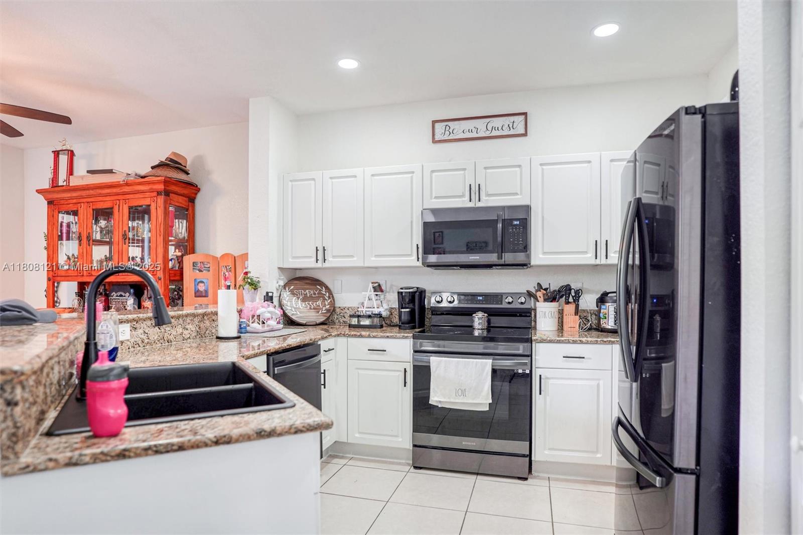 23558 Southwest 113 Passage Homestead, FL 33032 - Photo 4 of 27