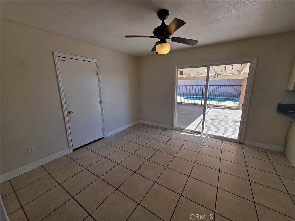 969 South Sage Avenue Rialto, CA 92376 - Photo 6 of 20