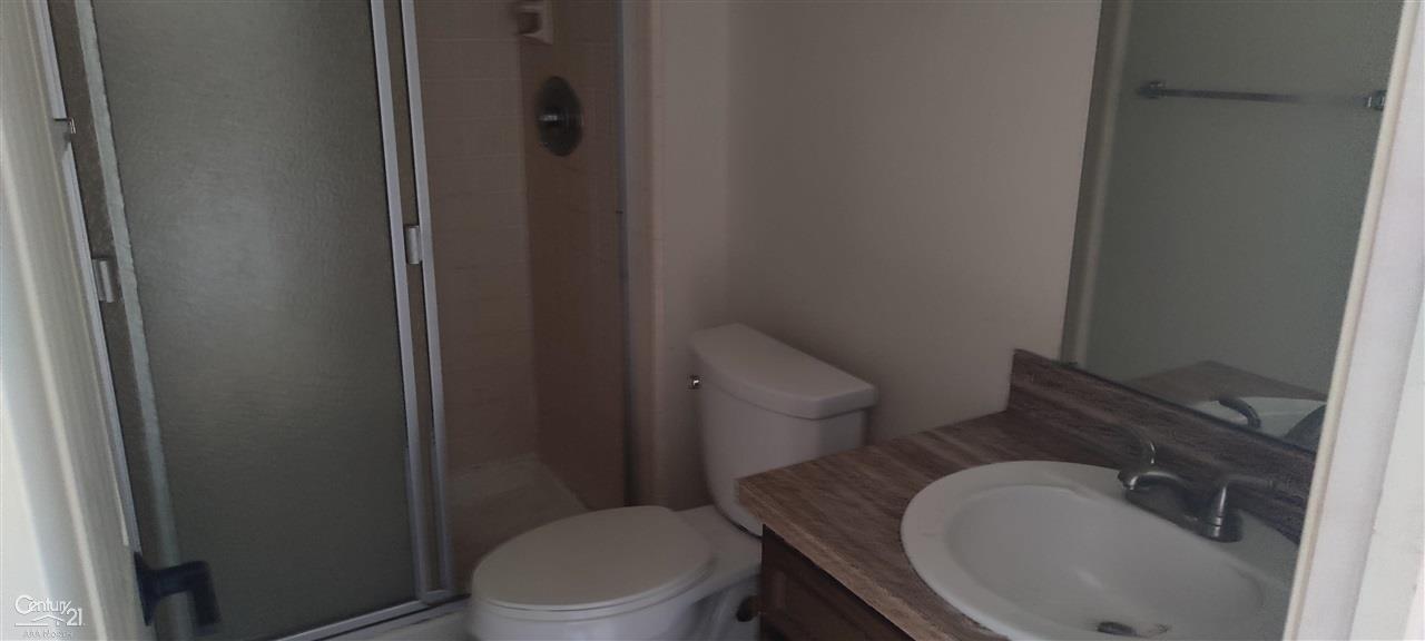 29910 High Valley Road Farmington, MI 48331 - Photo 21 of 34