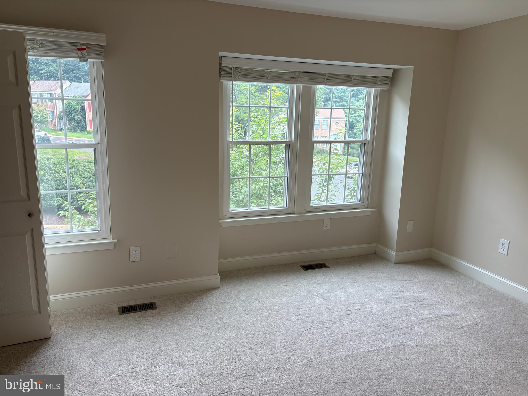 1318 Alderton Lane Silver Spring, MD 20906 - Photo 12 of 21 Gallery Image 12