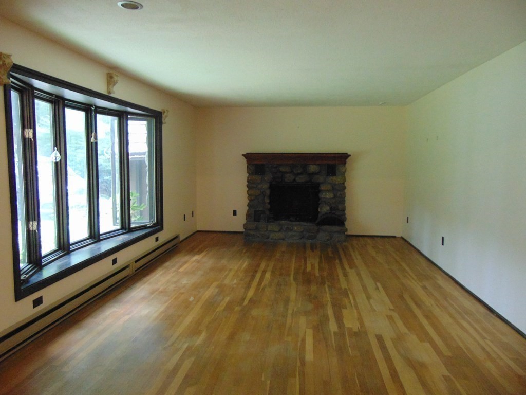 140 Fisher Road Fitchburg, MA 01420 - Photo 8 of 32 Gallery Image 8