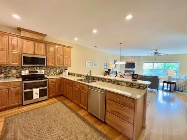 $350,000 | 40 Club Villa Drive, Unit 512, Thurmond, NC 28683