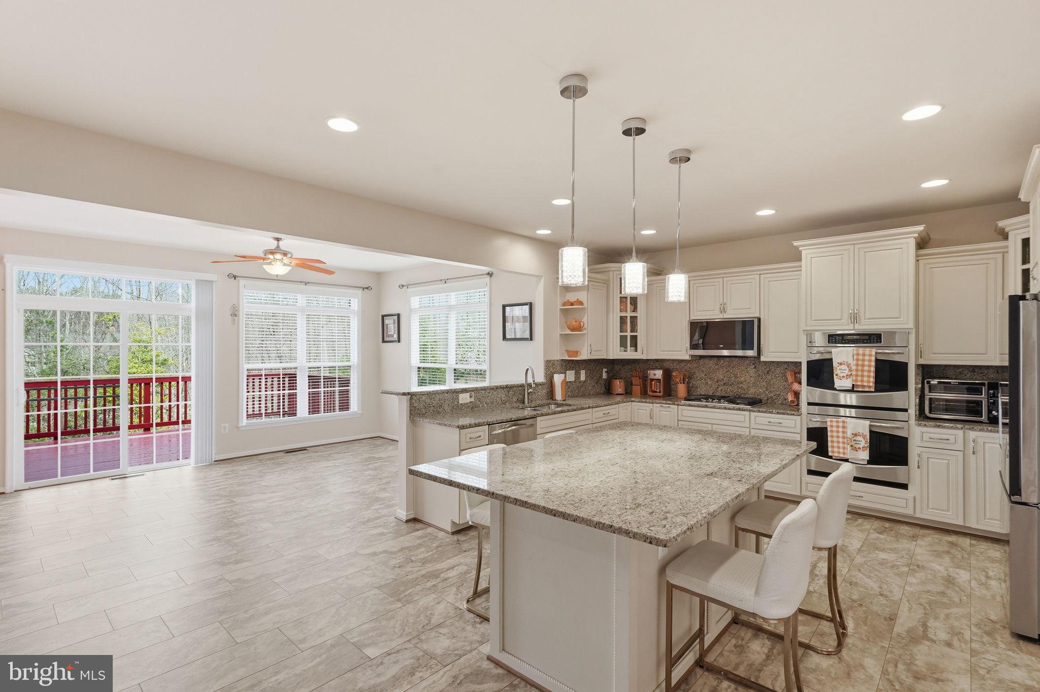 14 Smelters Trace Road Stafford, VA 22554 - Photo 11 of 78 Kitchen w/island storage & seating