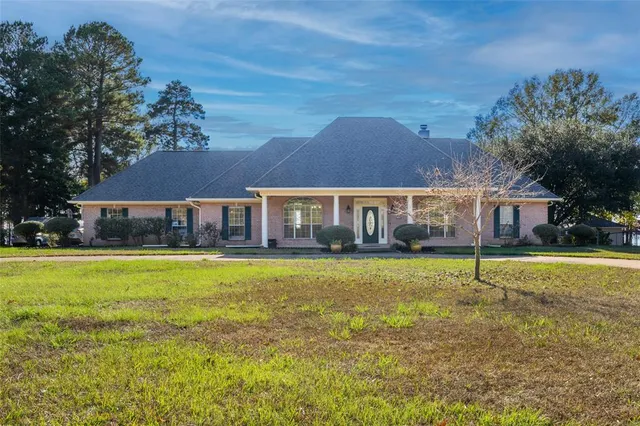 $849,900 | 6499 North Lakeshore Drive, Shreveport, LA 71107