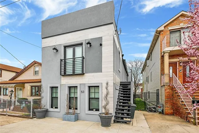 $809,000 | 53 Andrews Street | South Beach