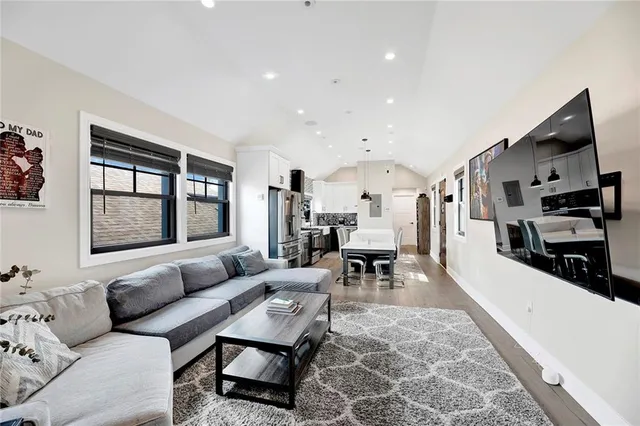 $809,000 | 53 Andrews Street | South Beach