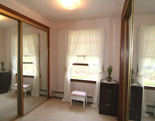 26 Crestwood Road North Reading, MA 01864 - Photo 13 of 15 Gallery Image 13