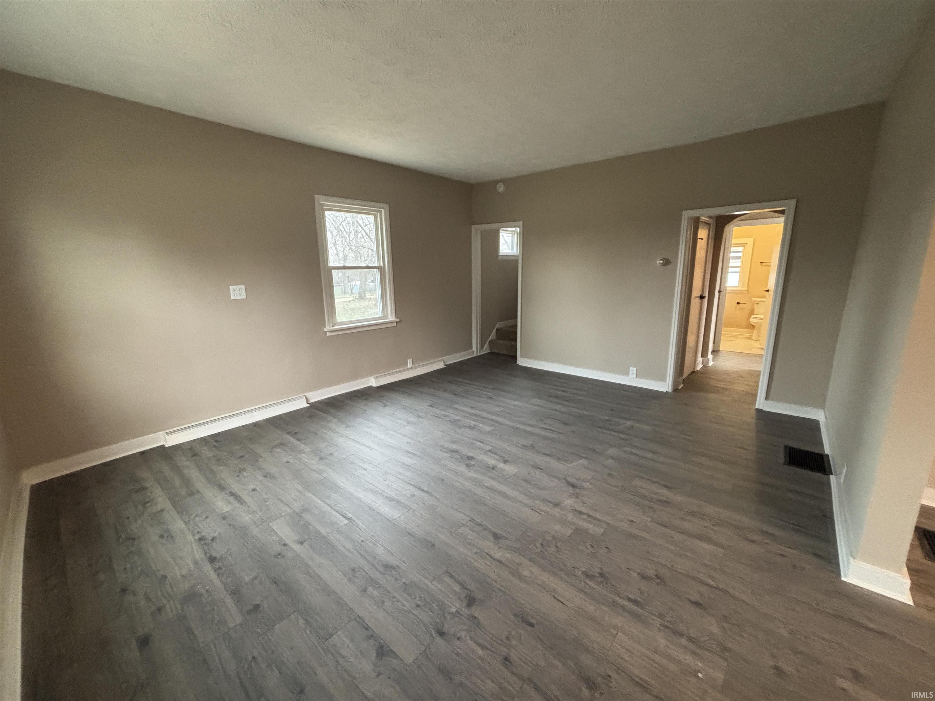 4904 Hatfield Road Fort Wayne, IN 46808 - Photo 11 of 23 Gallery Image 11