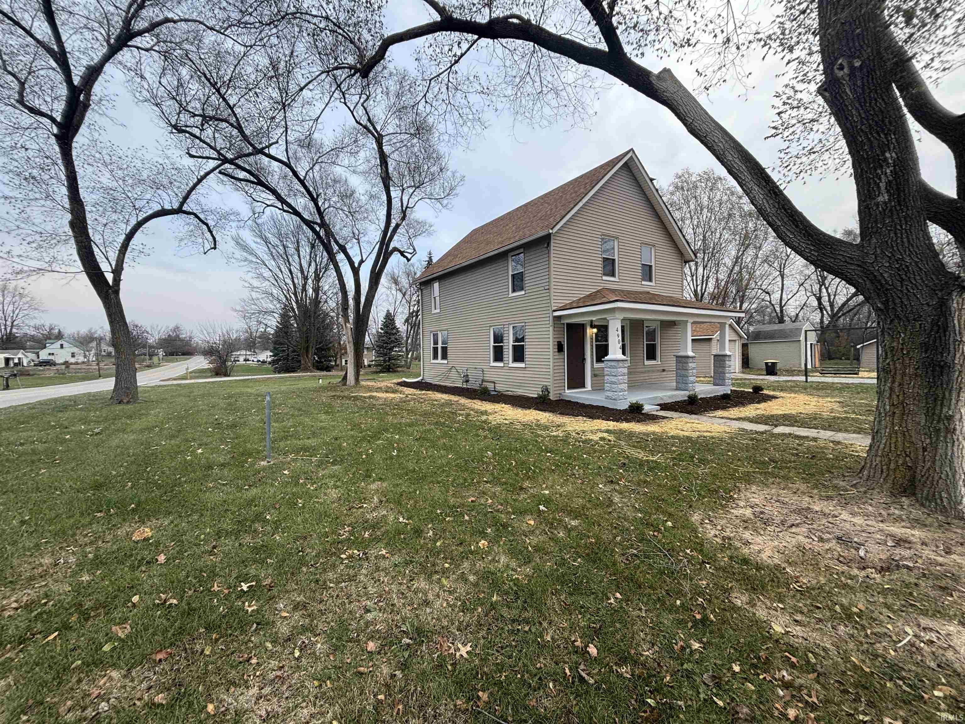4904 Hatfield Road Fort Wayne, IN 46808 - Photo 3 of 23 Gallery Image 3