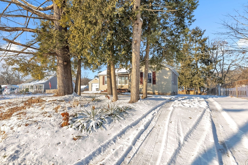 91 Powder Mill Road Southwick, MA 01077 - Photo 3 of 19 Gallery Image 3