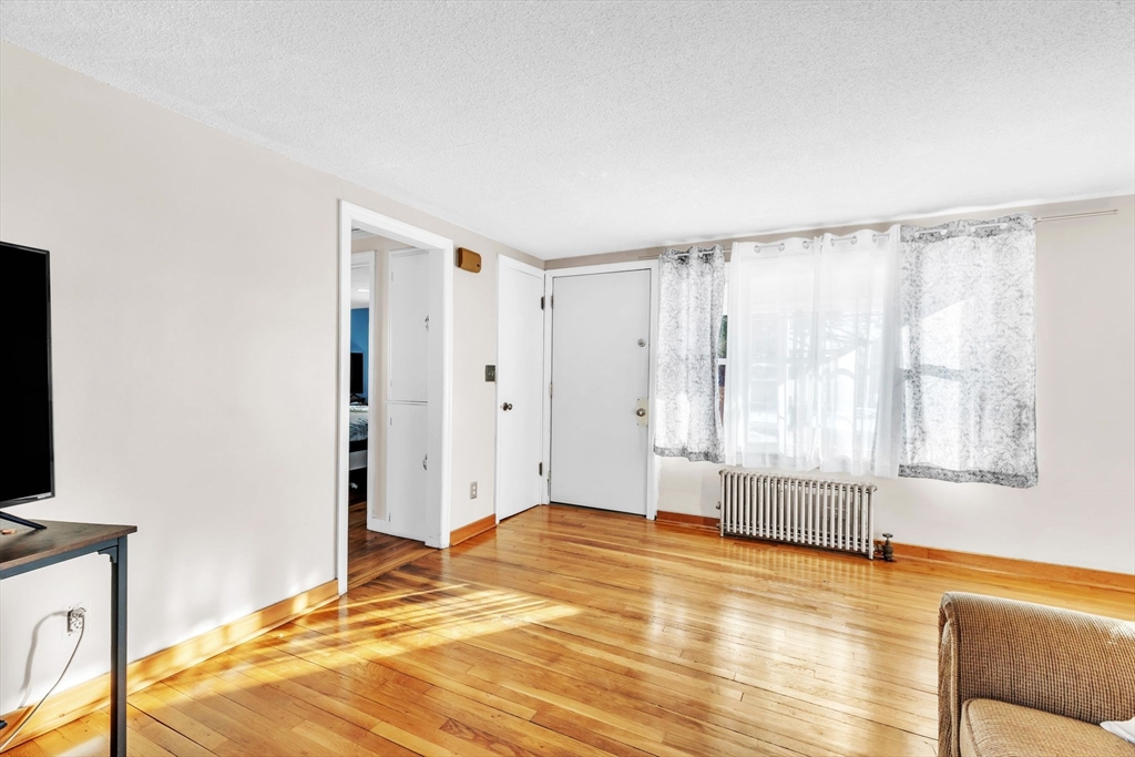 91 Powder Mill Road Southwick, MA 01077 - Photo 5 of 19 Gallery Image 5