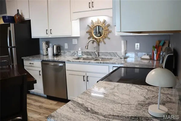 $189,900 | 885 Forest Avenue, Unit 303, Valley Park, MO 63088