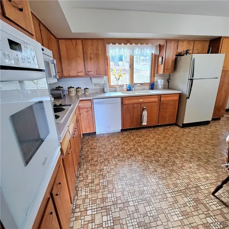$249,900 | 2178 Woodside Drive, Camden, NY 13316