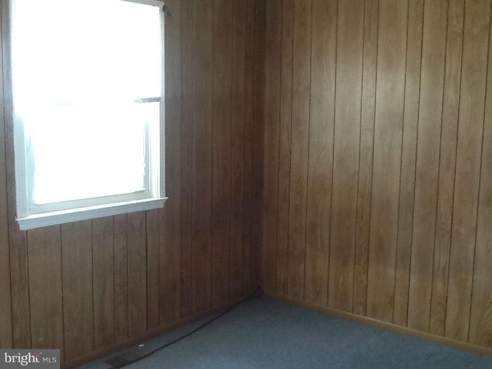 18 Mills Road Gaithersburg, MD 20877 - Photo 11 of 11 Bedroom