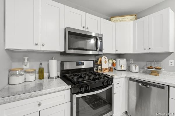 58 Darin Road Warwick, NY 10990 - Photo 7 of 37