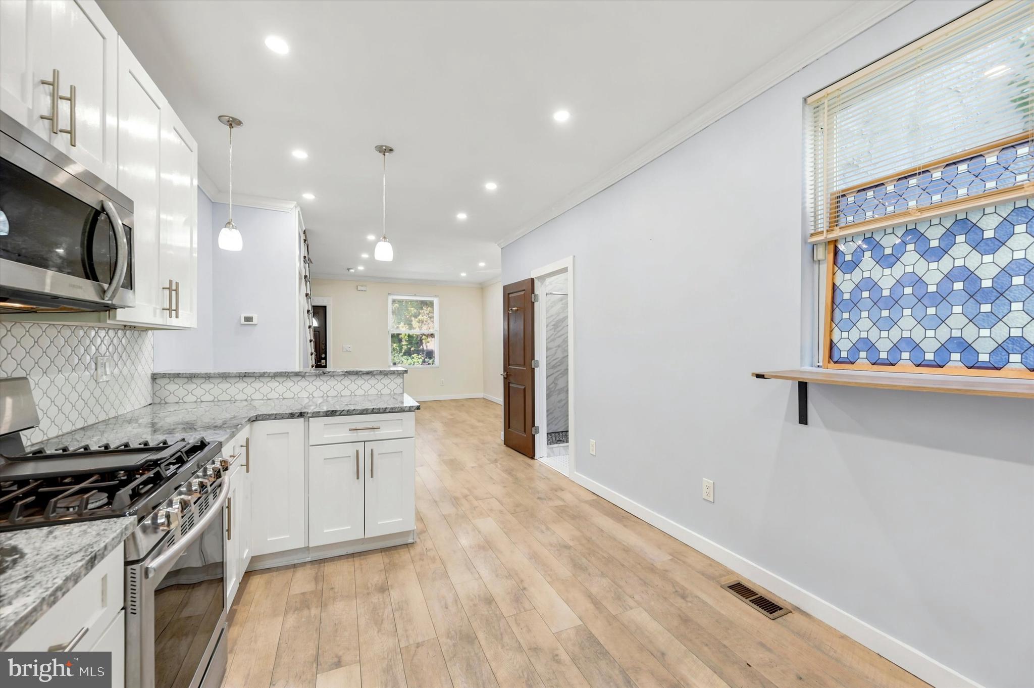 6247 Clearview Street Philadelphia, PA 19138 - Photo 9 of 25