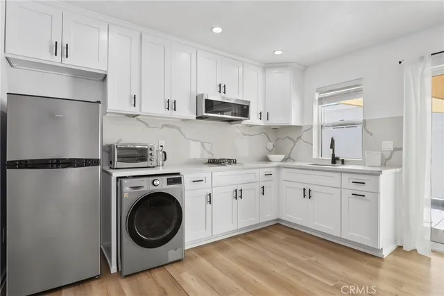 a view of a bedroom with closet