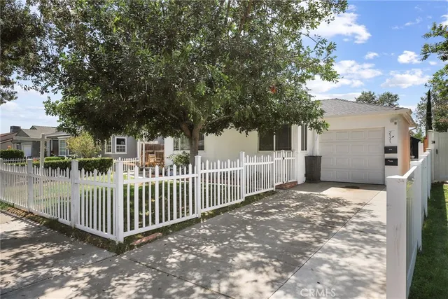 $1,450,000 | 2129 North Pepper Street, Burbank, CA 91505