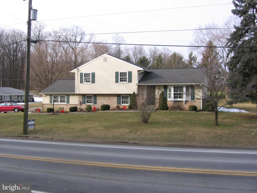 1284 May Post Office Road Quarryville, PA 17566 - Photo 1 of 4 Gallery Image 1
