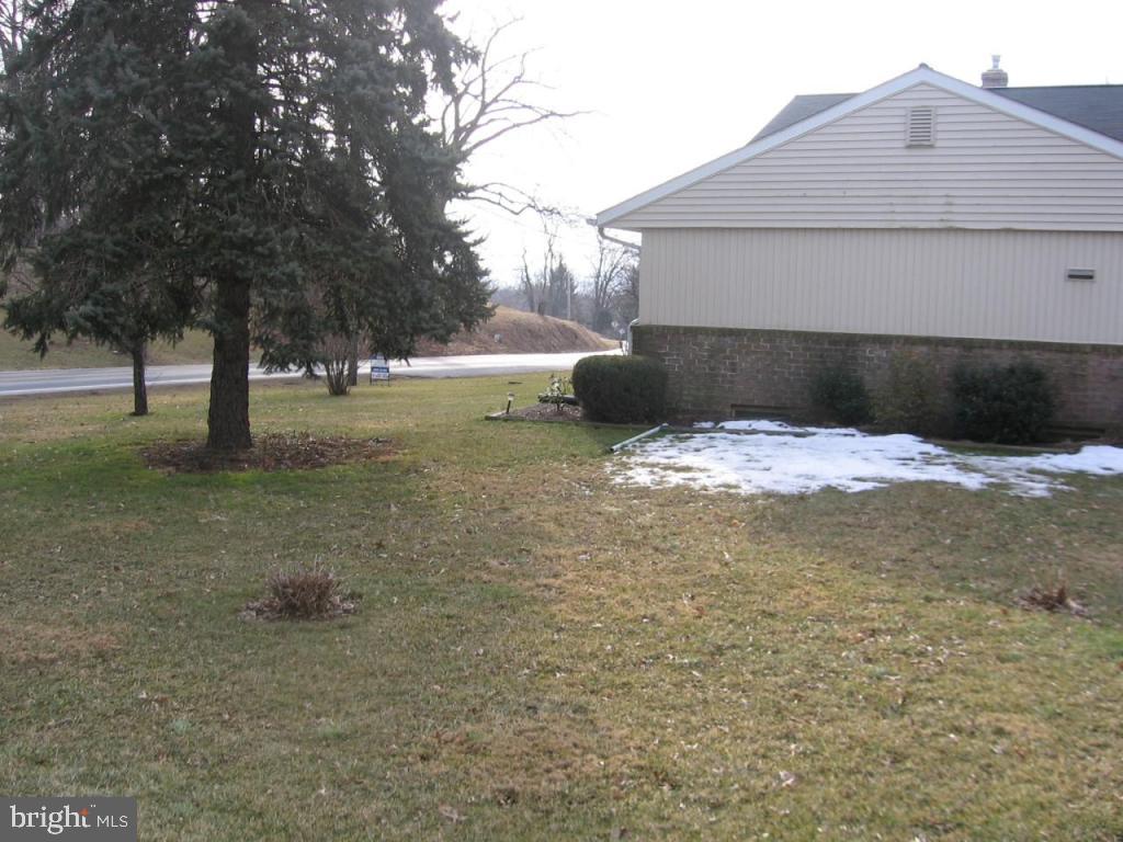 1284 May Post Office Road Quarryville, PA 17566 - Photo 2 of 4 Gallery Image 2