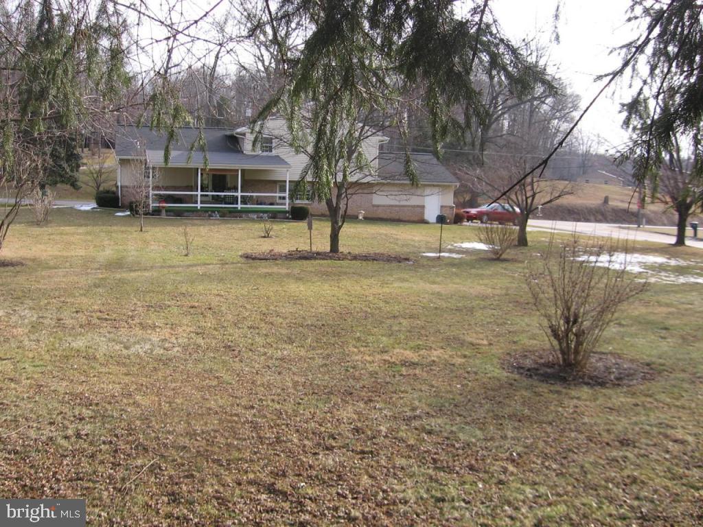 1284 May Post Office Road Quarryville, PA 17566 - Photo 3 of 4 Gallery Image 3
