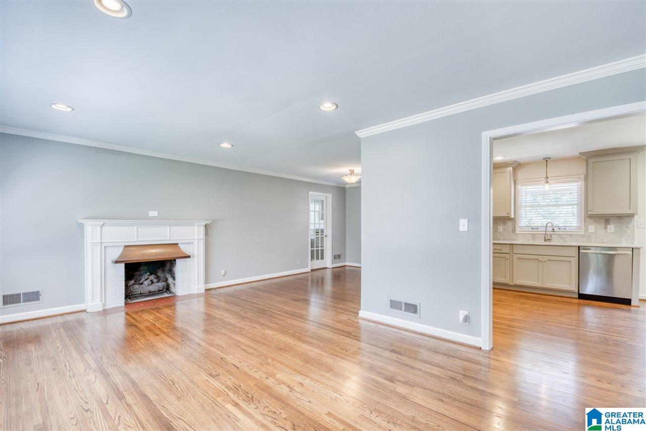 3328 Ridgely Circle Birmingham, AL 35243 - Photo 9 of 25