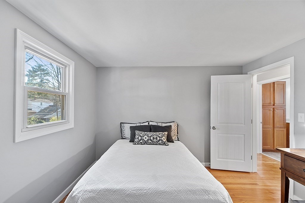 8 Haskell Road Pepperell, MA 01463 - Photo 23 of 41