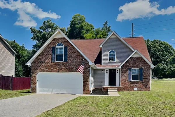 $2,219 | 800 Chaney Woods Drive, La Vergne, TN 37086