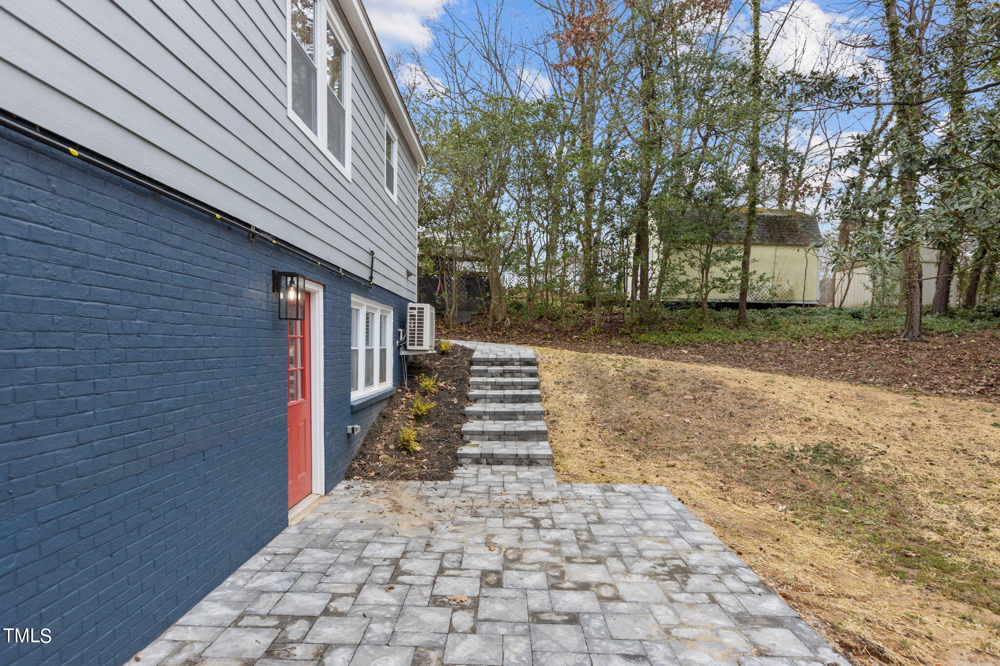 1016 Wofford Lane Raleigh, NC 27609 - Photo 43 of 50 45-web-or-mls-IMGL0254